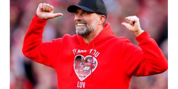 Rørende scener fra den siste kampen i Premier League denne sesongen